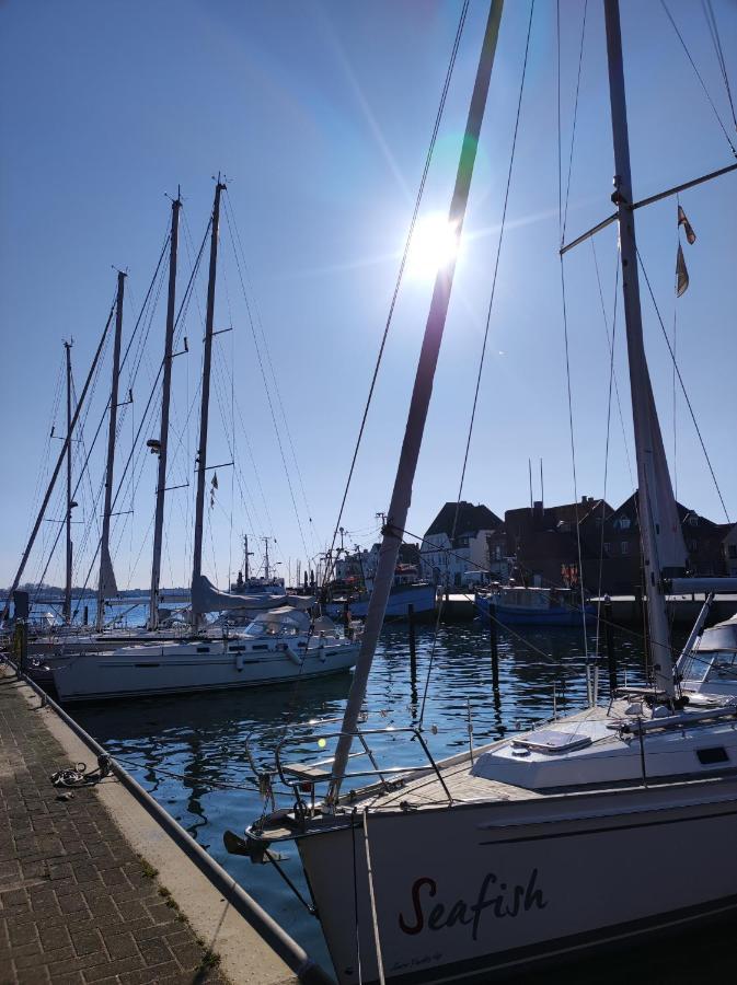 Pier 12 Ferienwohnung Eckernförde Екстериор снимка